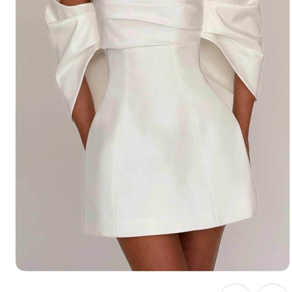 Elegant White Mini Wedding Dress